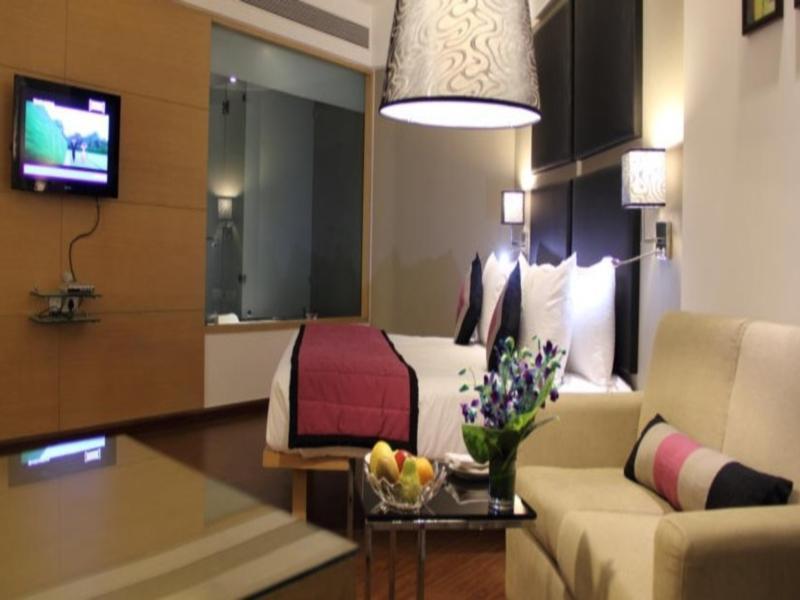 Ramada by Wyndham Navi Mumbai Hotel Bagian luar foto