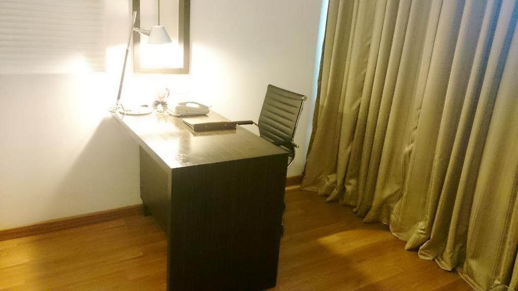 Ramada by Wyndham Navi Mumbai Hotel Bagian luar foto
