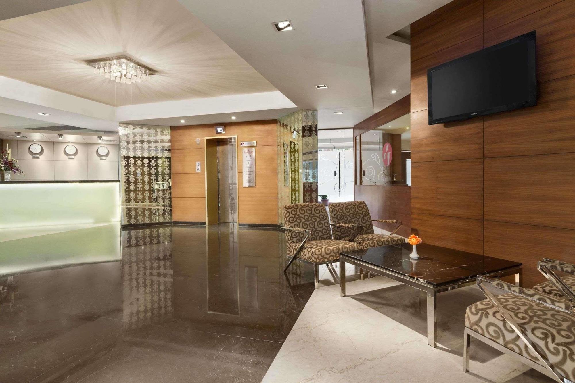 Ramada by Wyndham Navi Mumbai Hotel Bagian luar foto