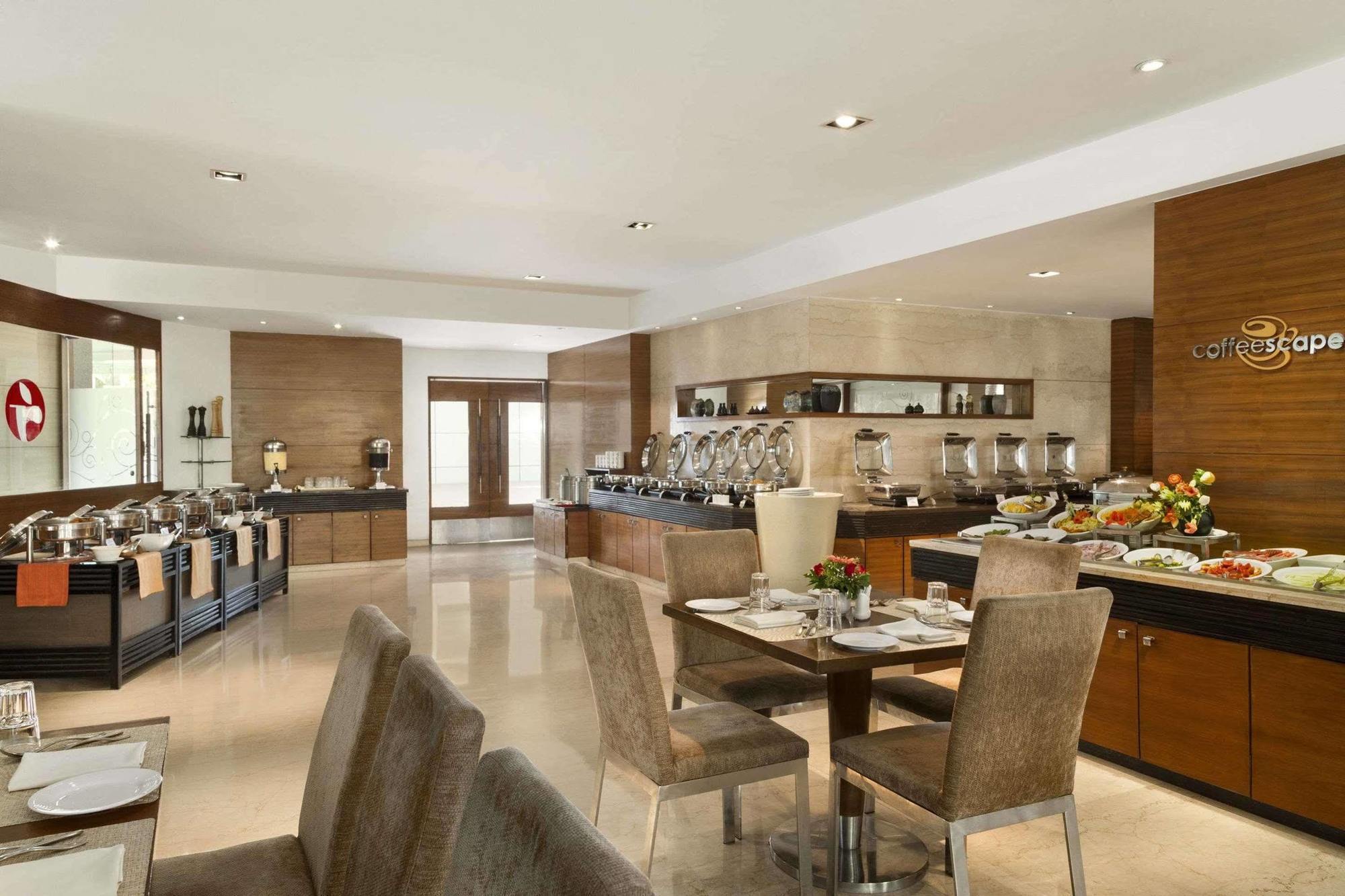 Ramada by Wyndham Navi Mumbai Hotel Bagian luar foto